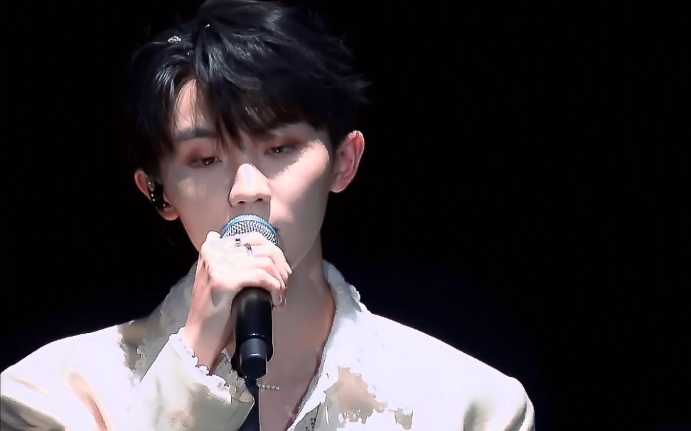 【马嘉祺】一袭白衣 一杆话筒 一场一场听觉盛宴