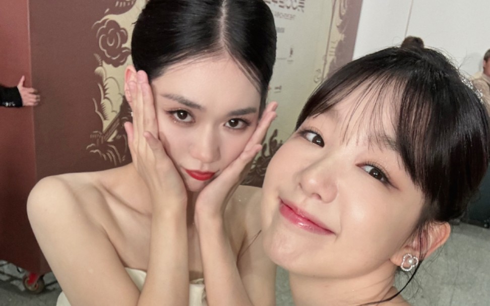 段奥娟徐梦洁星辰大海金鸡奖相关同框77合照存档