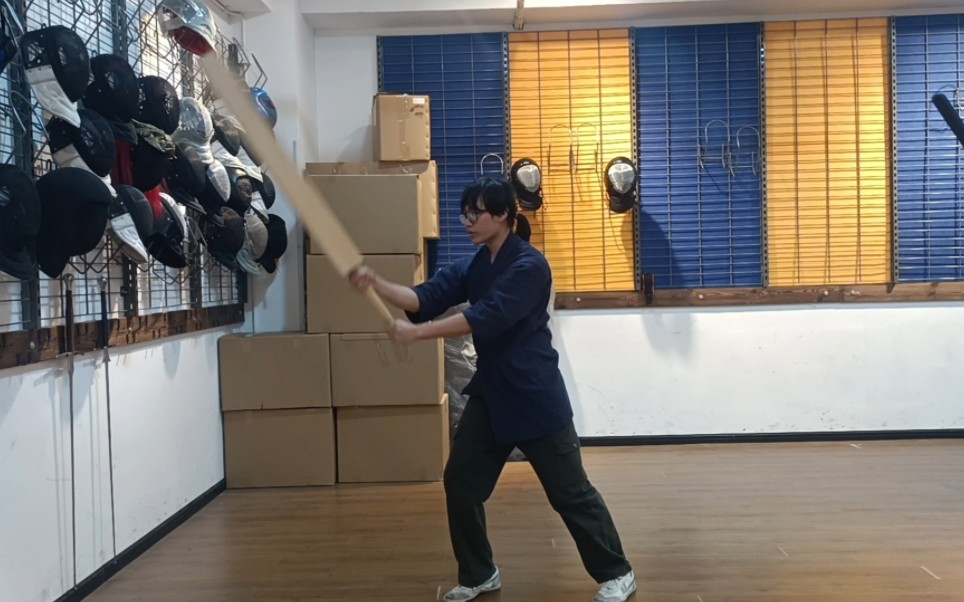 大重量素振棒初步练习