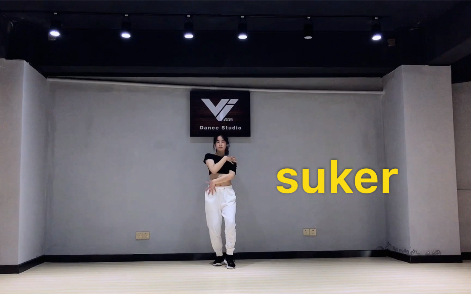 suker by YOOA越跳越喜欢的一支舞哔哩哔哩bilibili