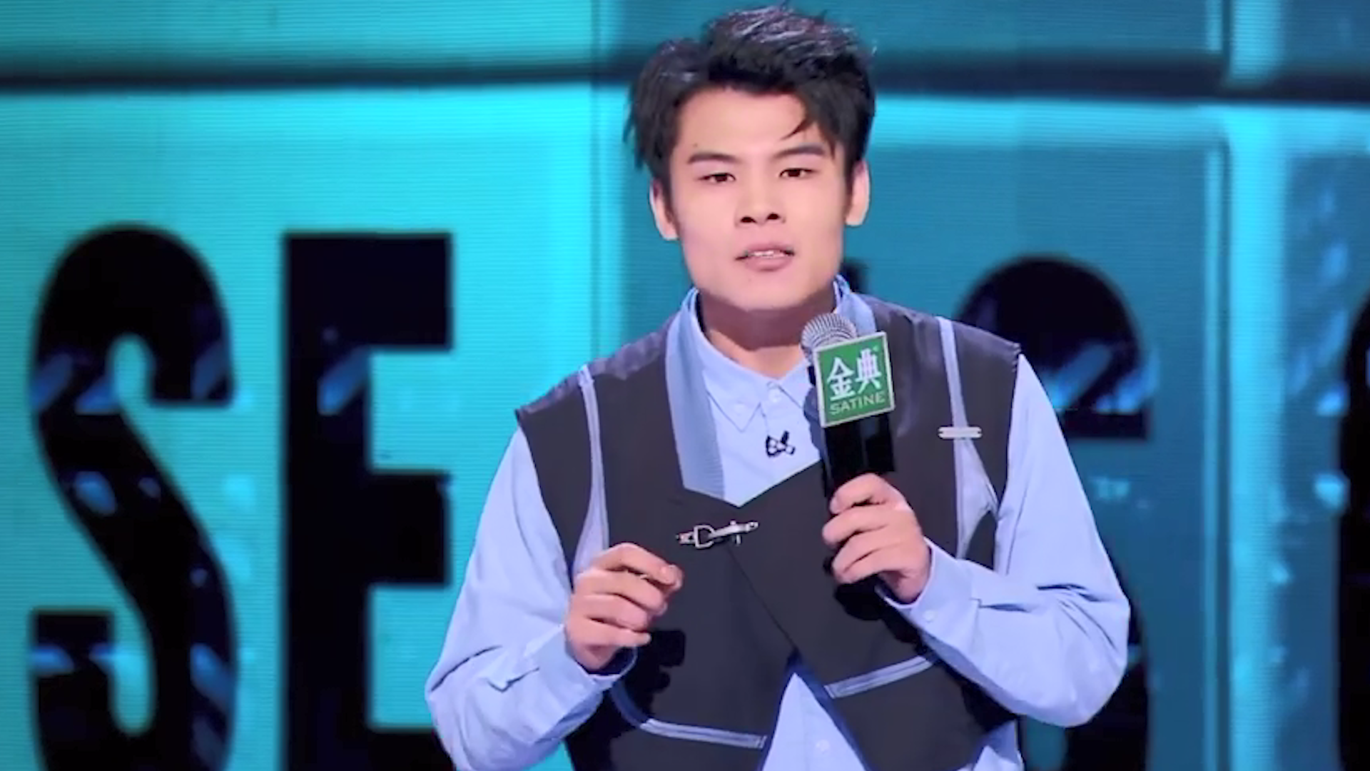 被何广智笑死!委屈控诉被频繁插队:我就长得就这么正点吗?