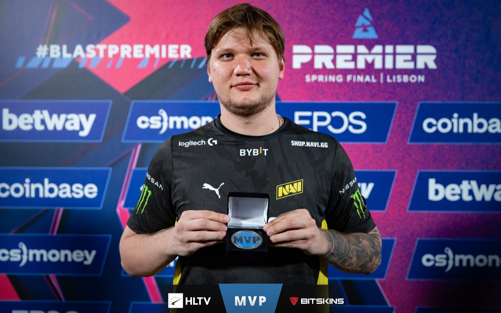 s1mple:准备休息半年,顺便包办下半年赛事mvp_网络游戏热门视频