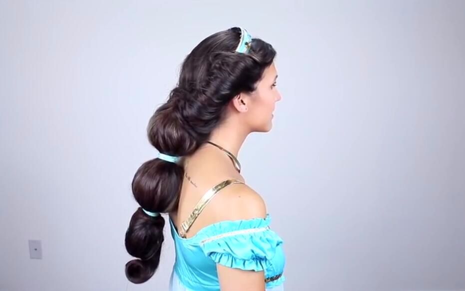 一个发型两个对策,两个方法让你拥有茉莉公主的可爱发型 唯美美妆