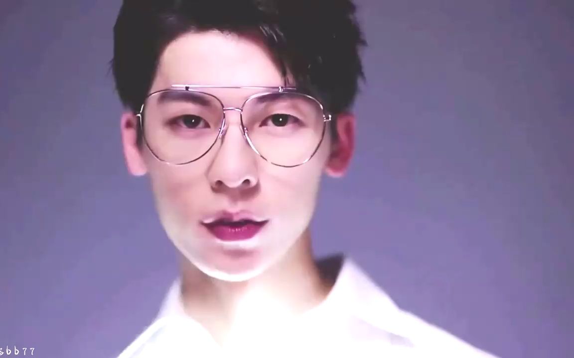 「一个卡点」考眼力时刻 一共有几个眼镜许光汉? #许光汉