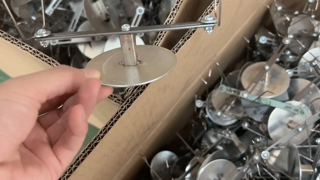 静电喷涂 #涂装设备 #喷塑 表面处理工具挂具,可反复使用的弹簧线