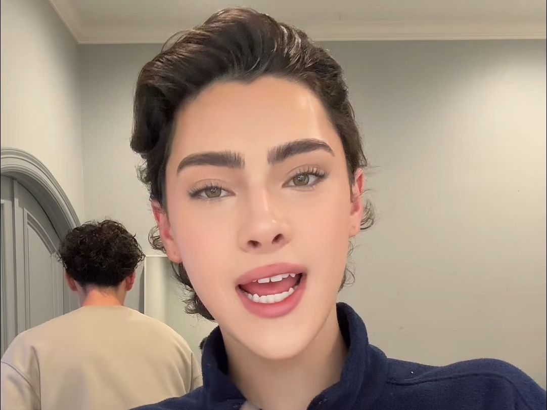 雌雄莫辨哥aiden belter的直男弟弟alec belter给他搭配晚餐造型95