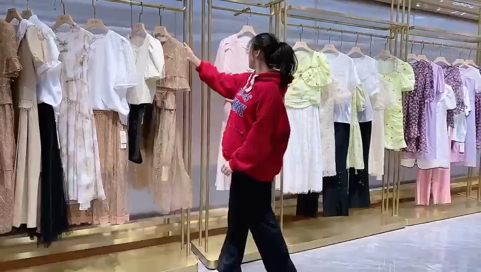 上海一线品牌【知恩】24夏品牌女装折扣批发153*6055*3159 流量品牌