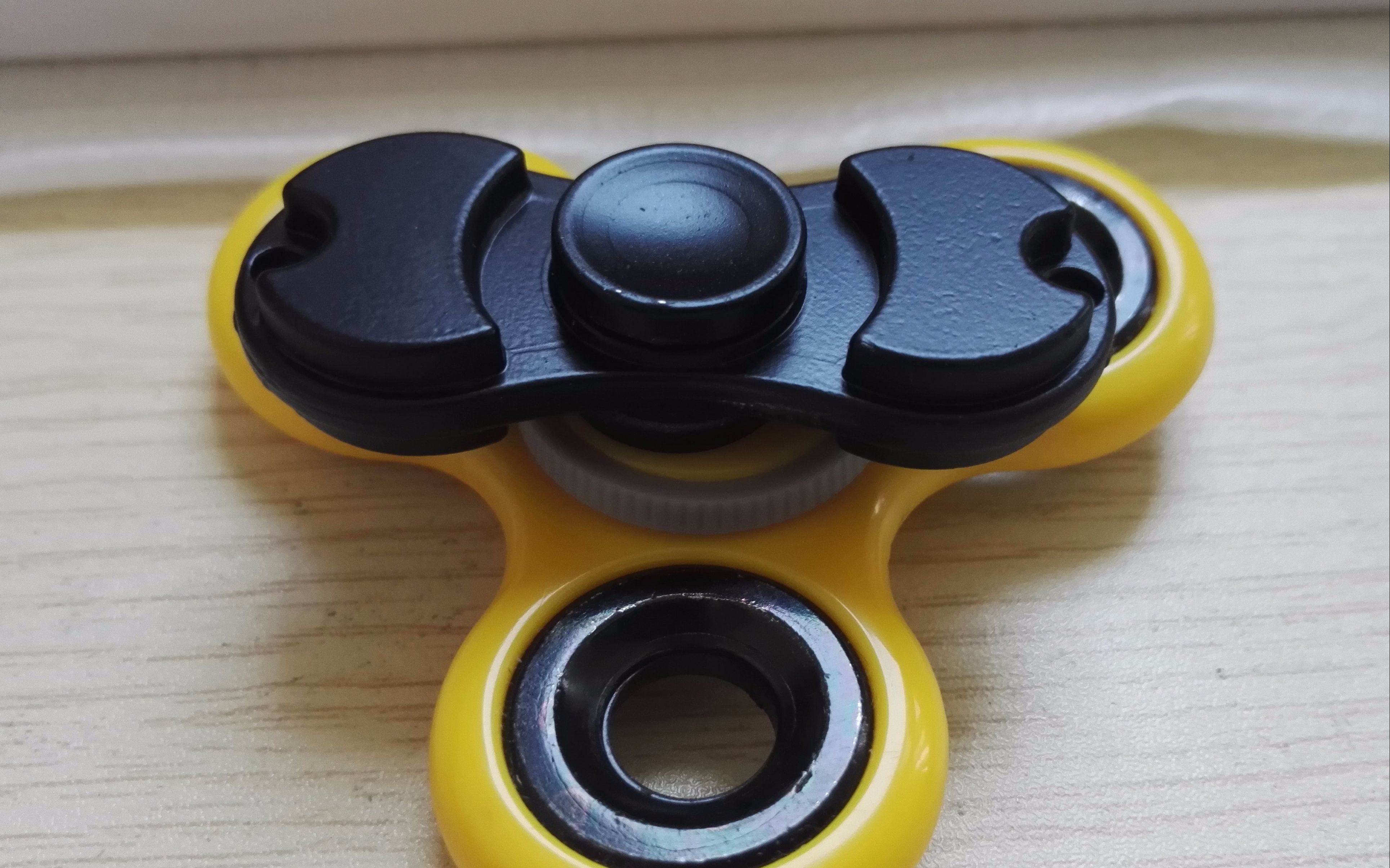 鼠日志垃圾合金双叶指尖陀螺开箱袋试玩