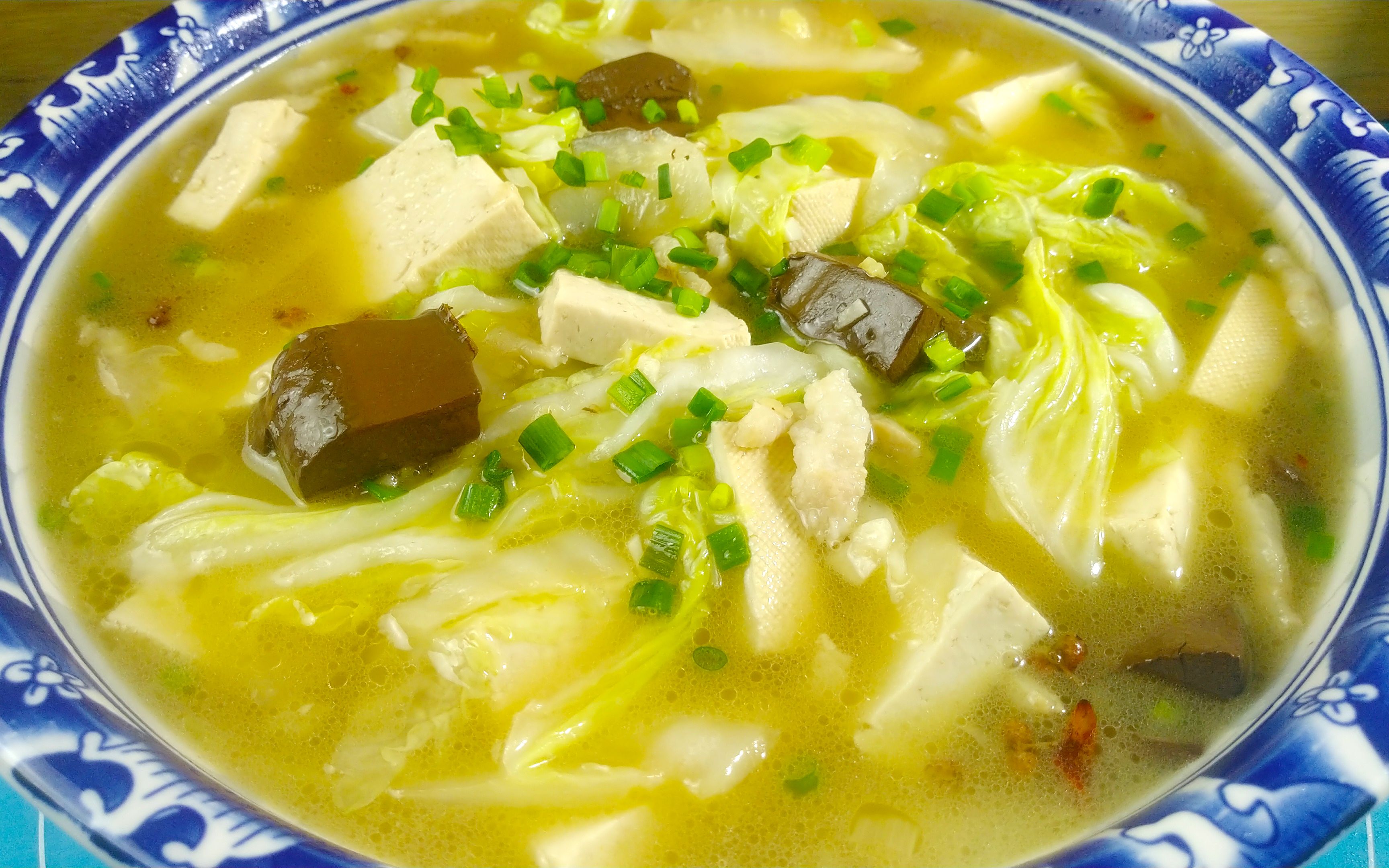 豆腐猪血炖白菜怎么做才好吃原来做法这么简单一碗不够吃