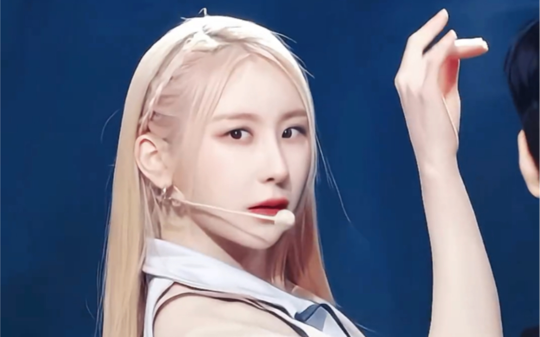 卷发 短裙美出新高度 dance break爽翻了|李彩演knock0420竖拍