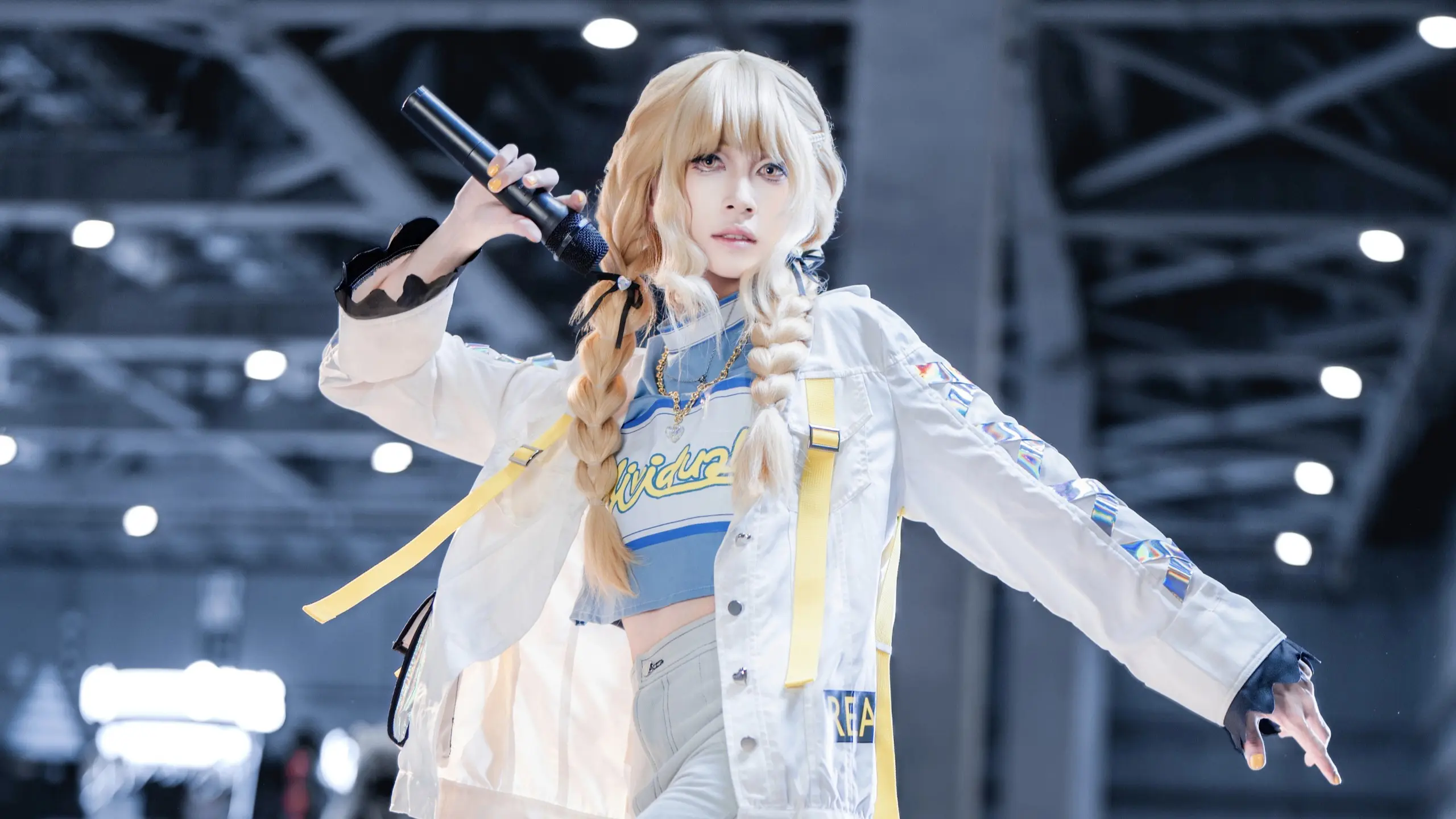【cos/藤田琴音】初声公演琴音正闪闪发亮 _哔哩哔哩_bilibili