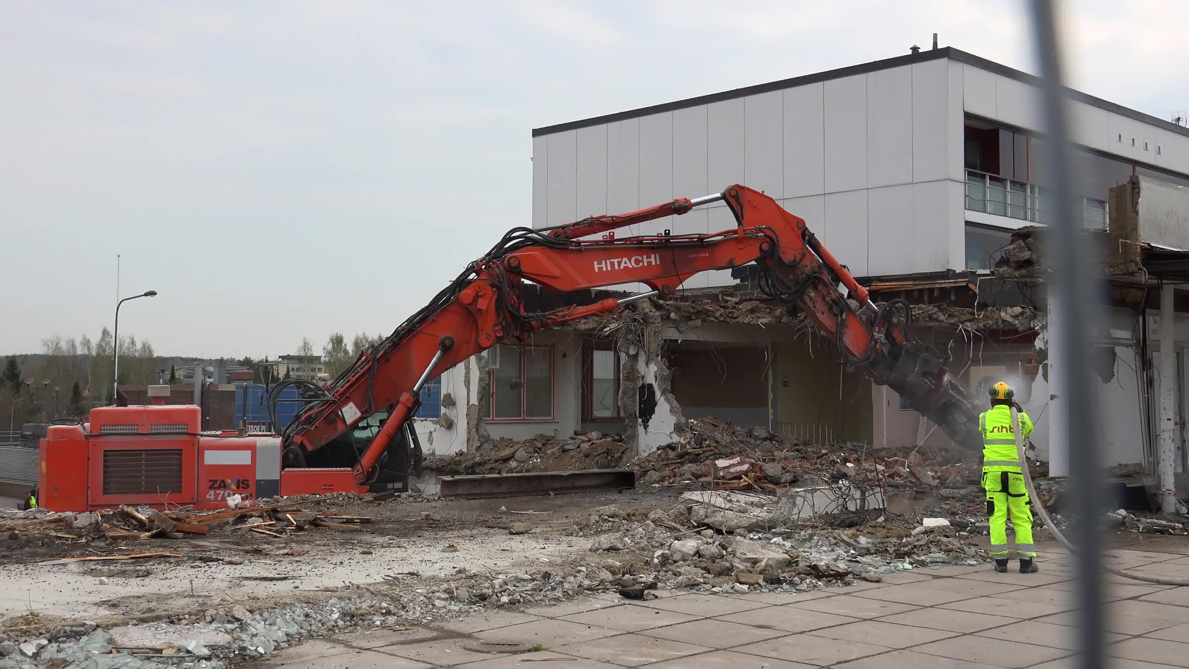 日立470挖掘机拆迁4k