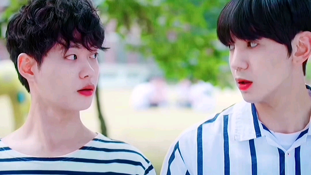 这个小卷毛也太会了