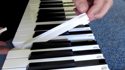 Korg电钢琴（合成器）的RH3全配重键盘的拆卸和安装视频——键盘 
