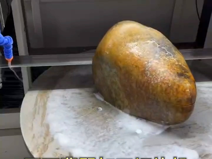 切割翡翠,宝石,和田玉等,料子损耗小,切割面平整光滑 #翡翠原石 #翡翠