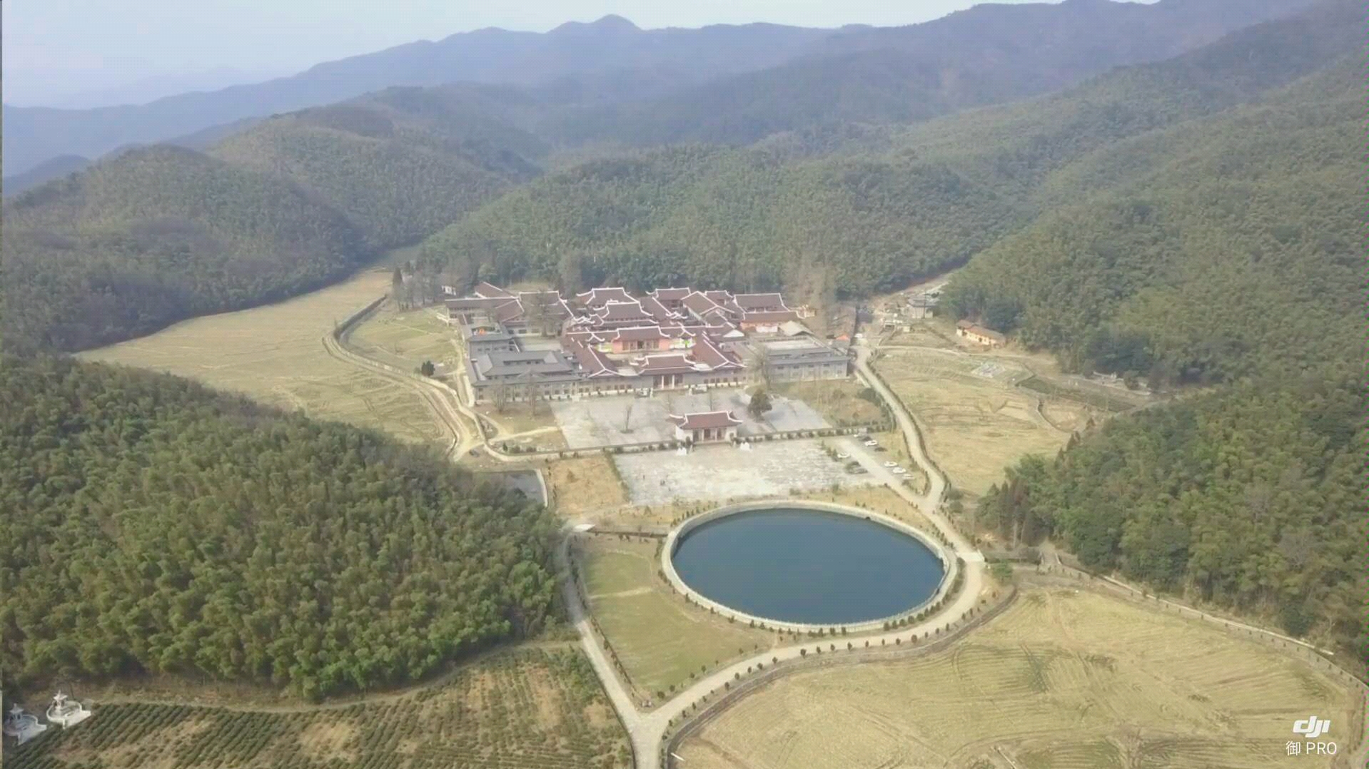 【野营纪】航拍云居山真如禅寺,现实是怎样修仙的秘密……哔哩哔哩bilibili