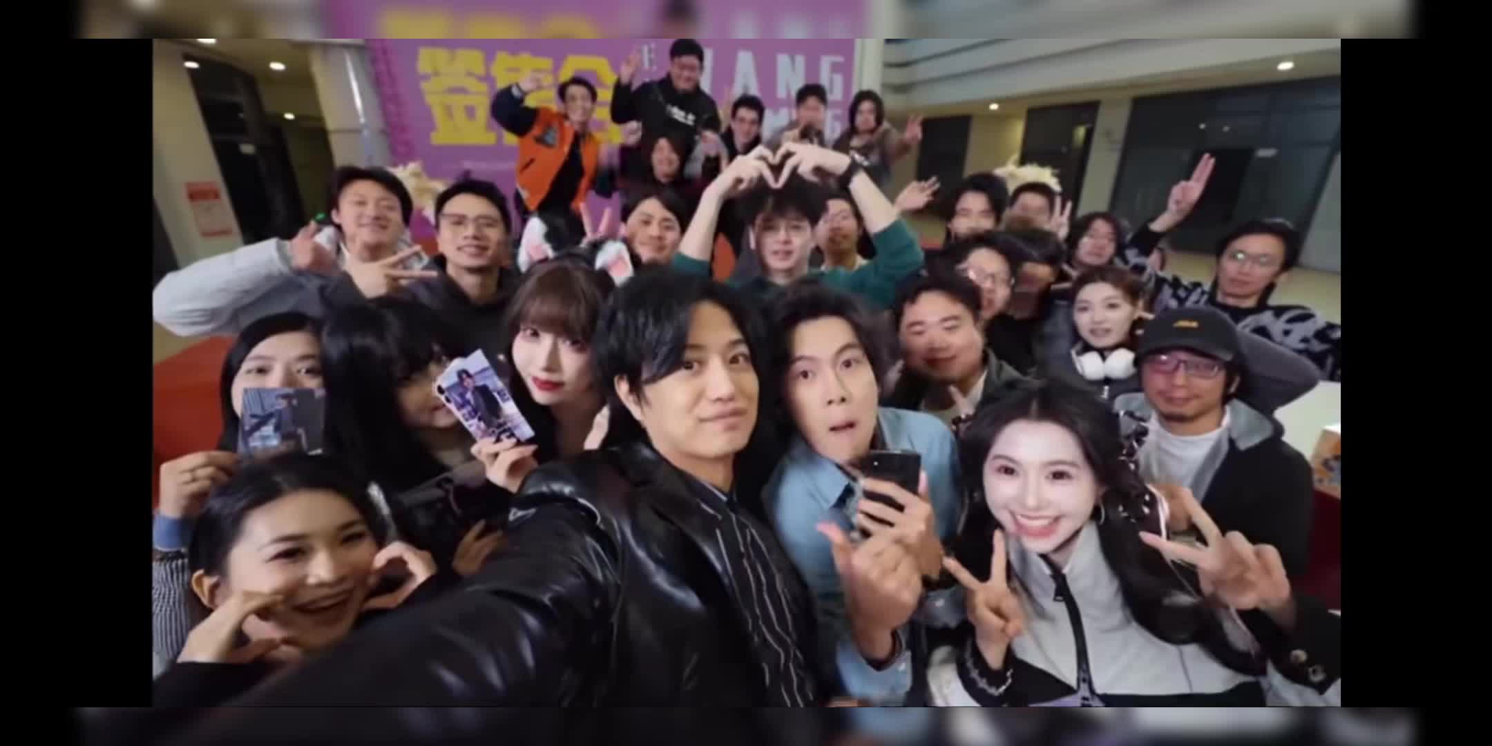 王小明客串国产特摄超限斗神但是不能变身dcd因为版权