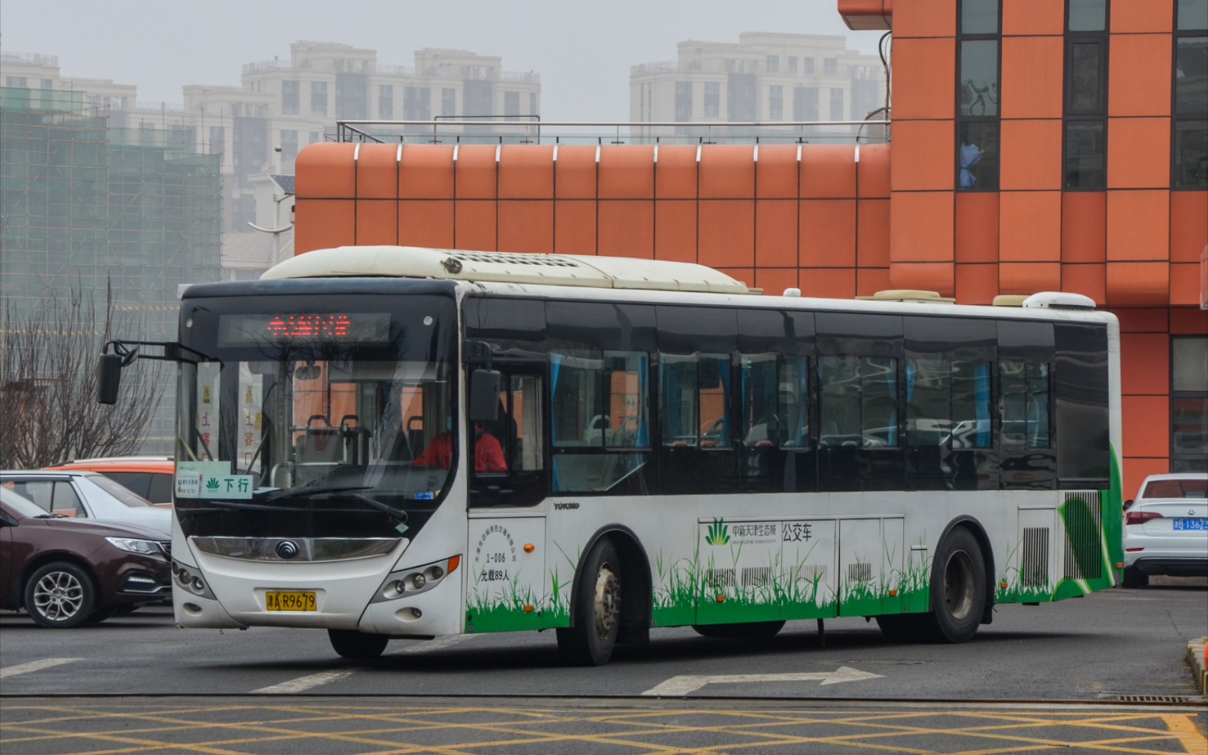 【生态城公交】生态城1号线 宇通zk6120chevg1 松正三代 后山视角行驶