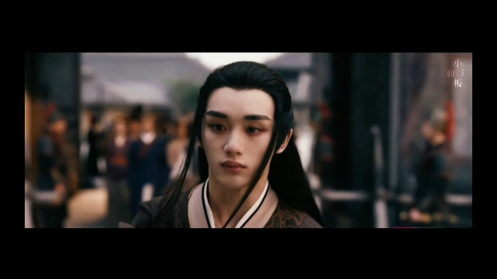 没人说过20年的丁程鑫古装哭戏破碎感就已经这么强了啊,每一滴泪珠都