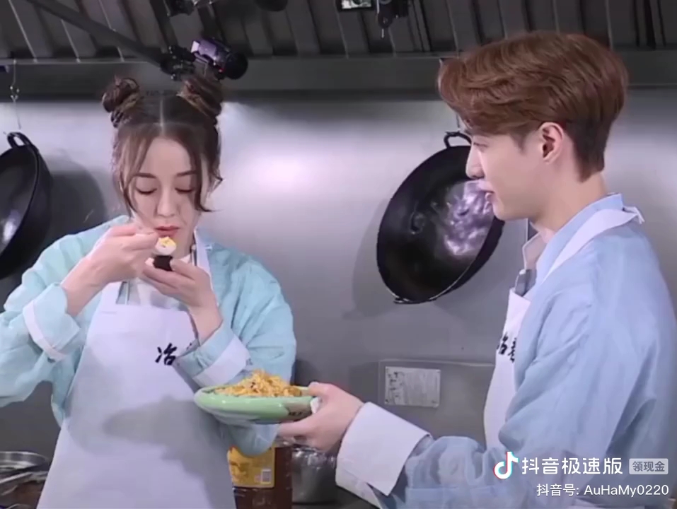 (兴迪)真的好甜他俩