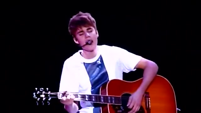 [图]【全场大合唱】Justin Bieber, - Never let you go + Up 不插电 (智利演唱会 2011)