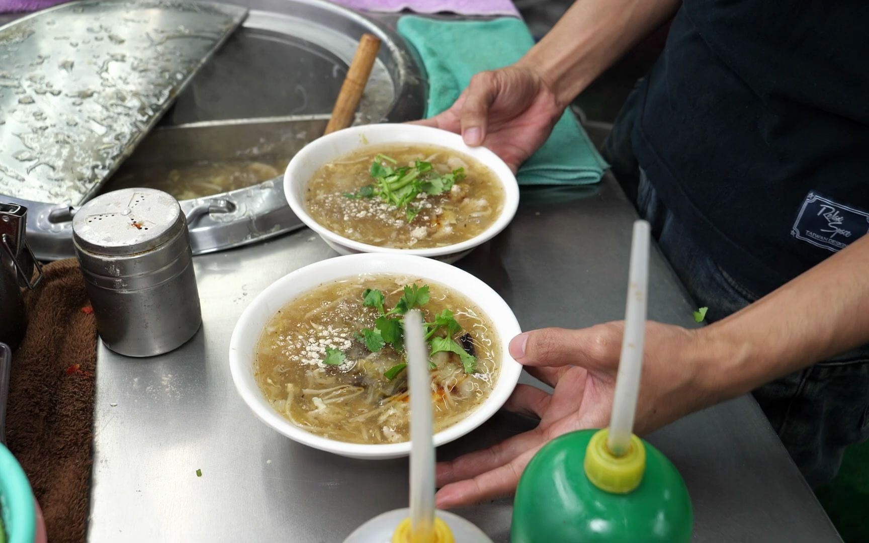 【台湾街头美食】福记肉羹蒸饺,蒸饺,肉羹面,肉羹米粉.哔哩哔哩bilibili