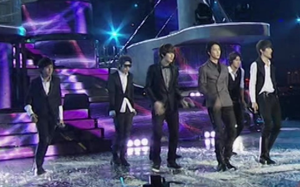 [图]Super Junior-M.Super Girl(中文版).CCTV.第十一届中韩歌会.091009