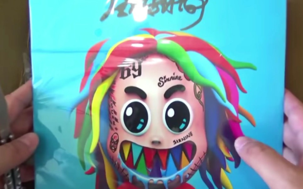 6ix9ine礼盒开箱