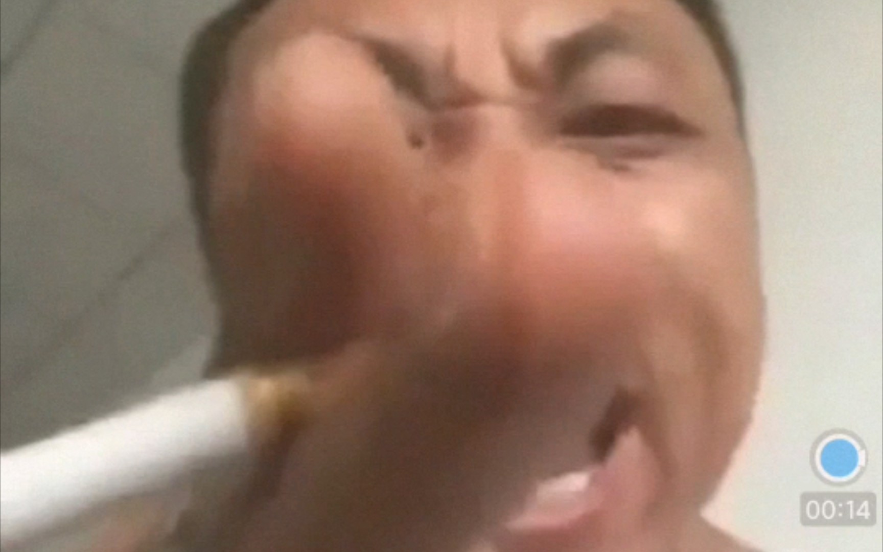 有个简单的问题(神鹰哥)