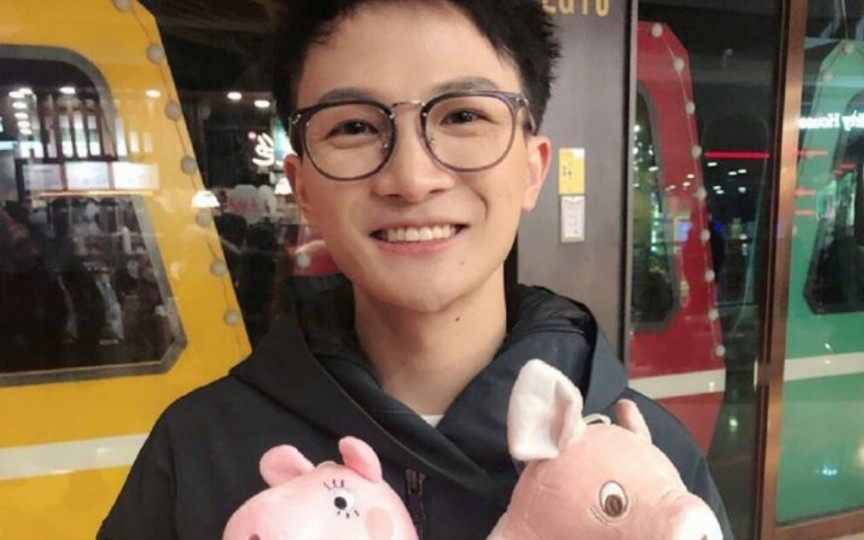 周星星929生日直播,超可爱的一只手语唱跳歌手,太可爱了叭,生日快乐!