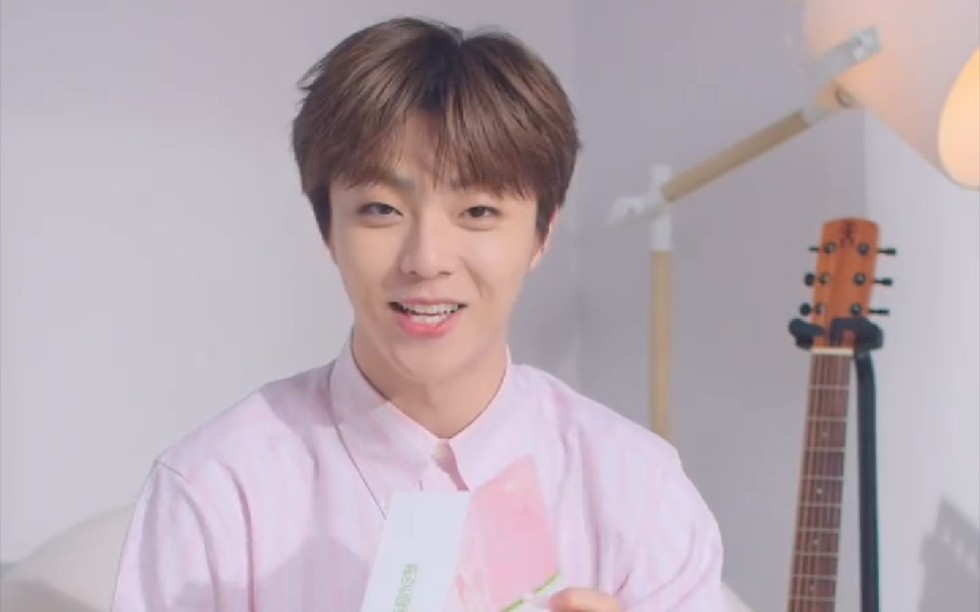 【陈立农】清扬〈桃浦粉花絮小剧场〉_哔哩哔哩