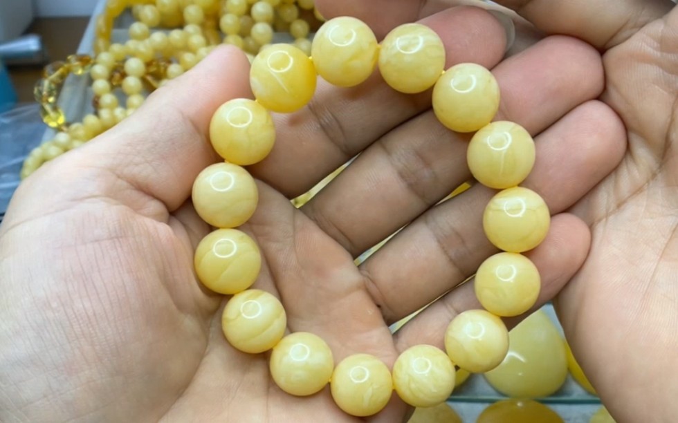 14 俄料奶白妖花蜜蜡手串手链