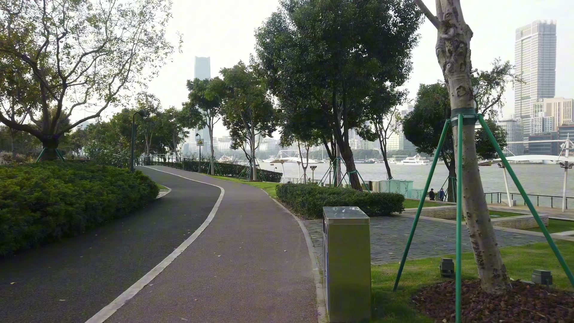 4号望江驿 上海船厂滨江绿地 东岸绿道 徒步道