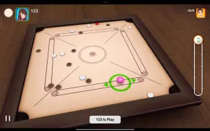 Video herunterladen: 试一下克朗台球游戏（Carrom 3D 试玩）