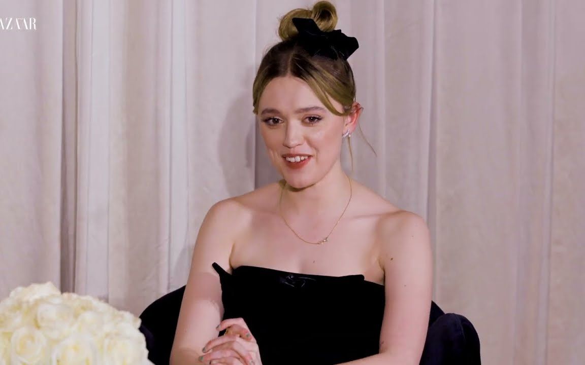 【自修室高能】艾米·卢·伍德 (aimee lou wood) 谈庆祝友谊和主演