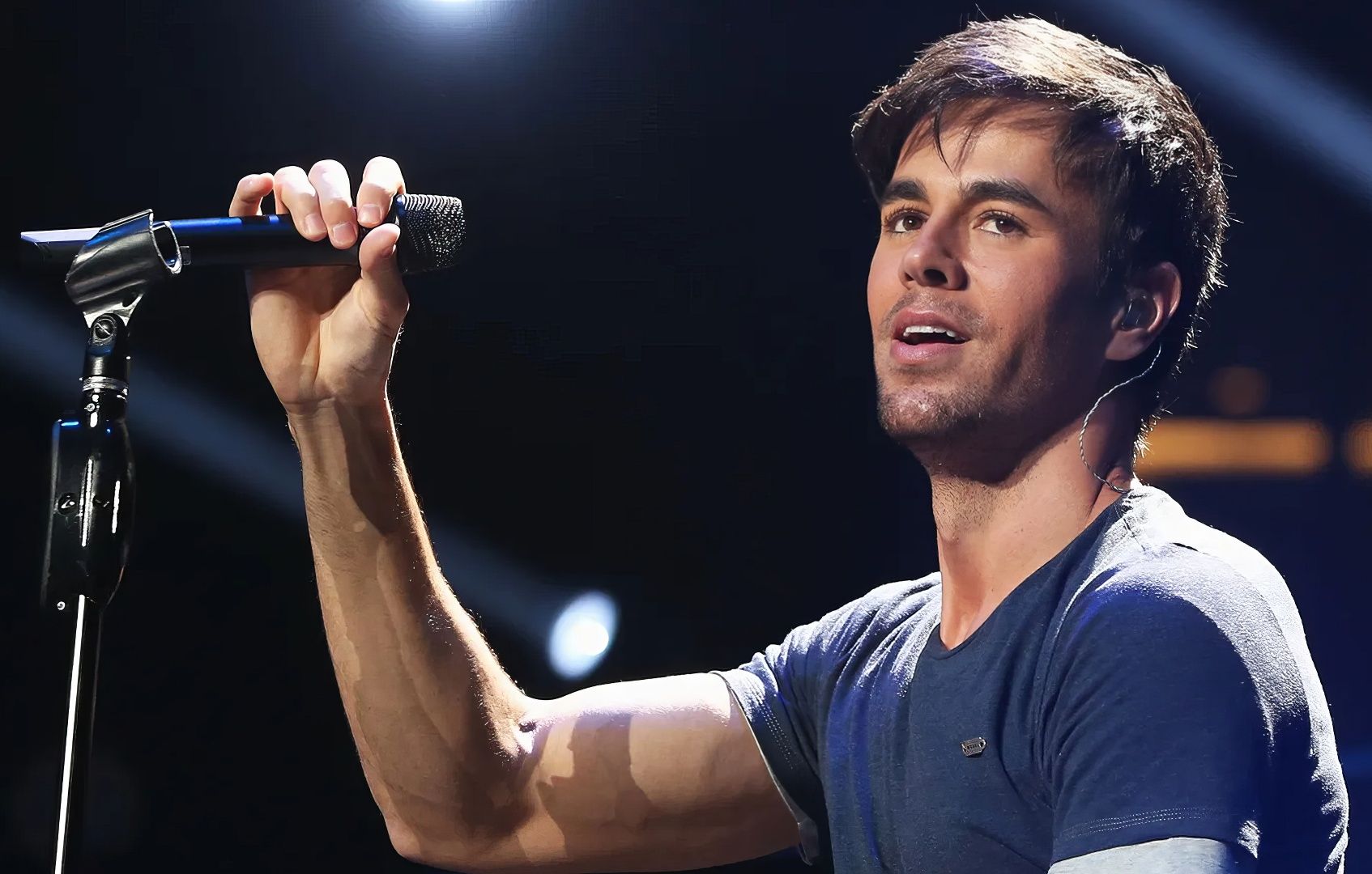 enrique iglesias-bailando-sex and love (2014)-official mv