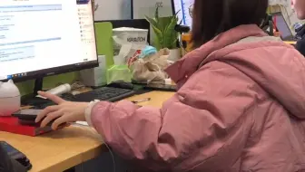 太优秀了，公司98年的小姑娘成为了王牌会计，月薪9000，羡慕啊，说实话，看她做的财务分析图表，确实有一手