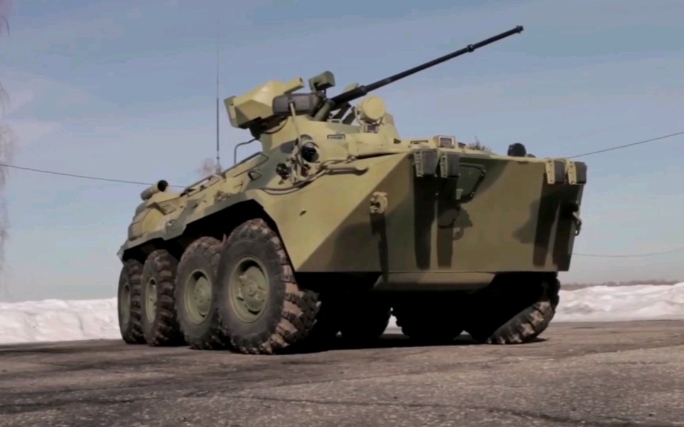 毛子的战场的士——btr-82a 8x8轮式两栖装甲车
