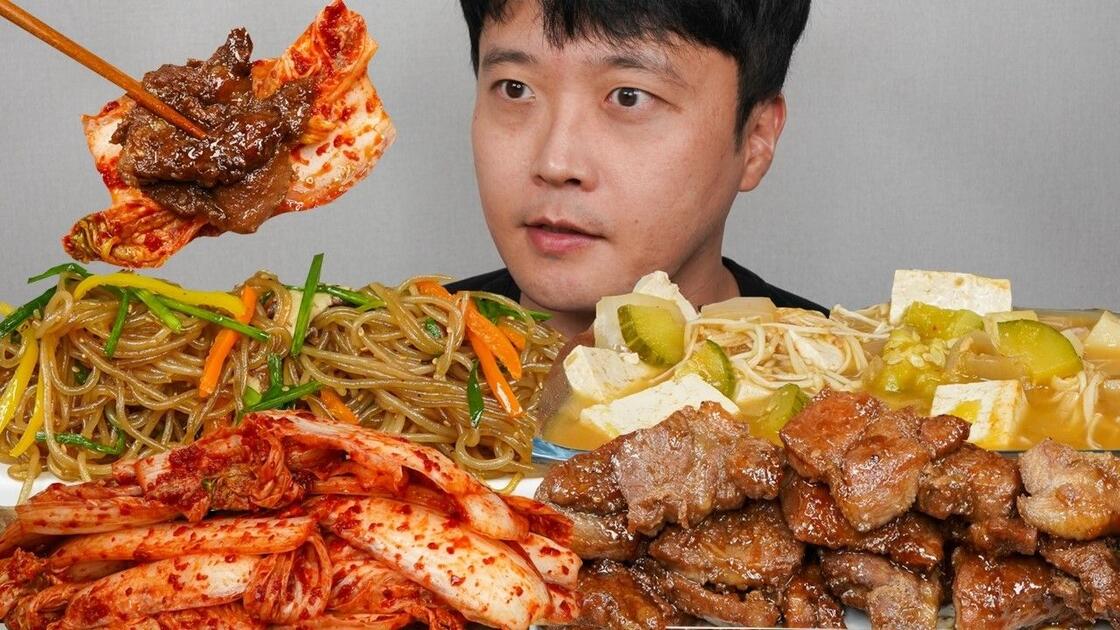 【Buddle】 猪排骨、生泡菜、杂菜、牛骨大酱汤吃播🍖🥢_哔哩哔哩_bilibili