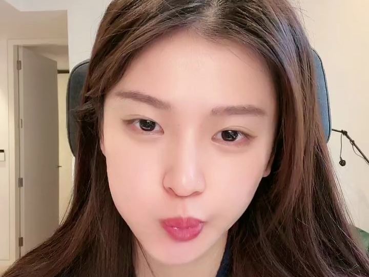 英国留学美女 放空鬼马 11月29日直播 #清华大学艺术设计专业