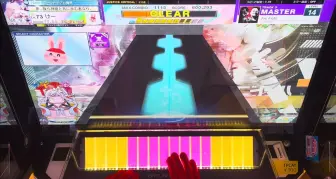 Video herunterladen: 【CHUNITHM】Joe Fight AJC(理論値) 手元  [けー]