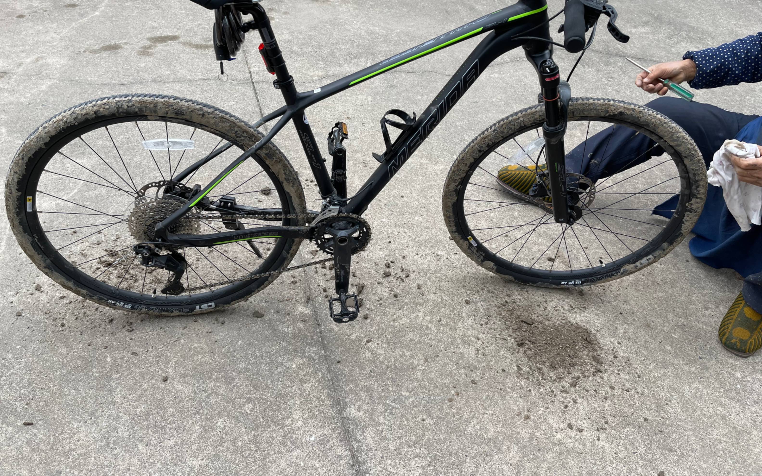 带上gopro和美利达sl1连明村骑行