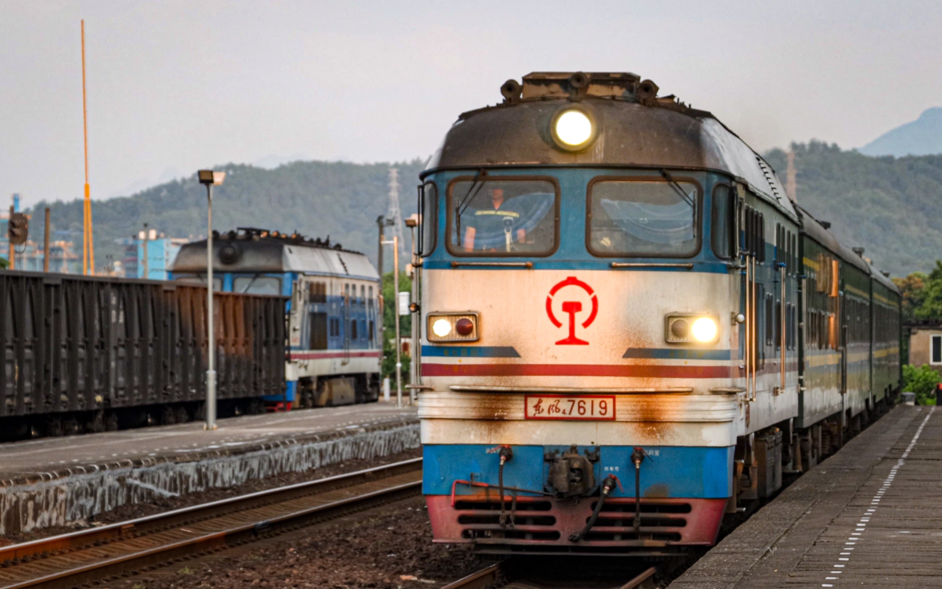 7.10】k1396进武义站 金温温段df4b7619