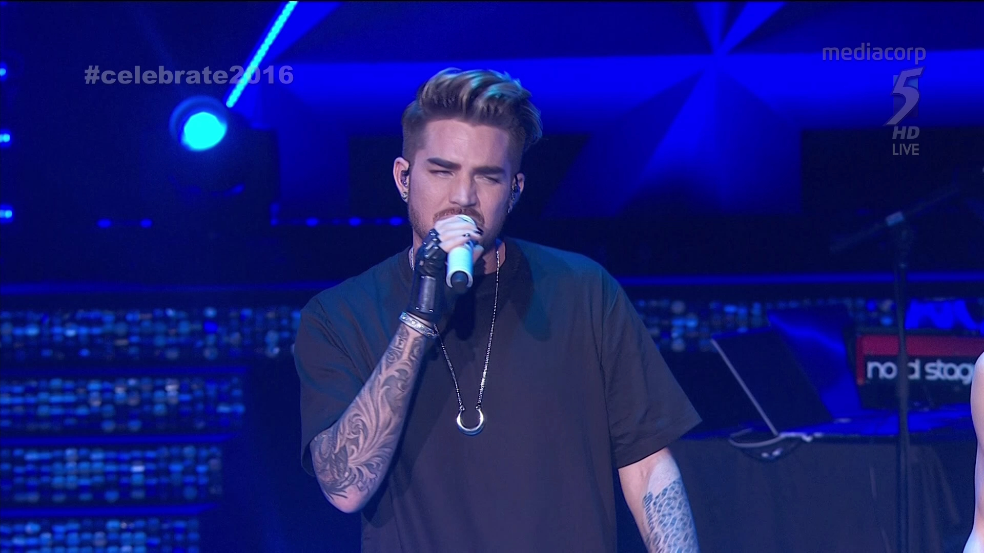 亚当兰伯特 ghost town -adam lambert-高清1080p现场live版本