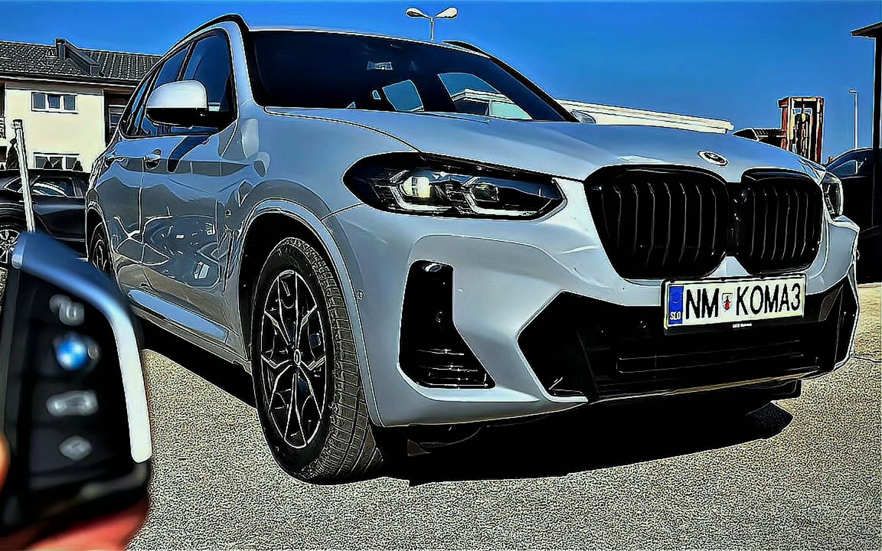 2023款宝马x3帅气亮相!搭2.0t 8at带四驱,新suv不输奔驰glc