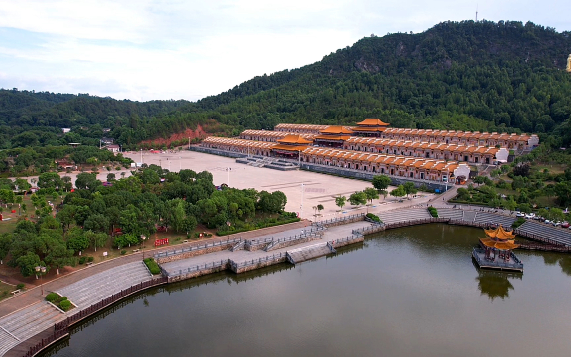 中国最大姓氏文化城,南康百家姓和谐城,共108个姓氏宗祠,你的姓可能在