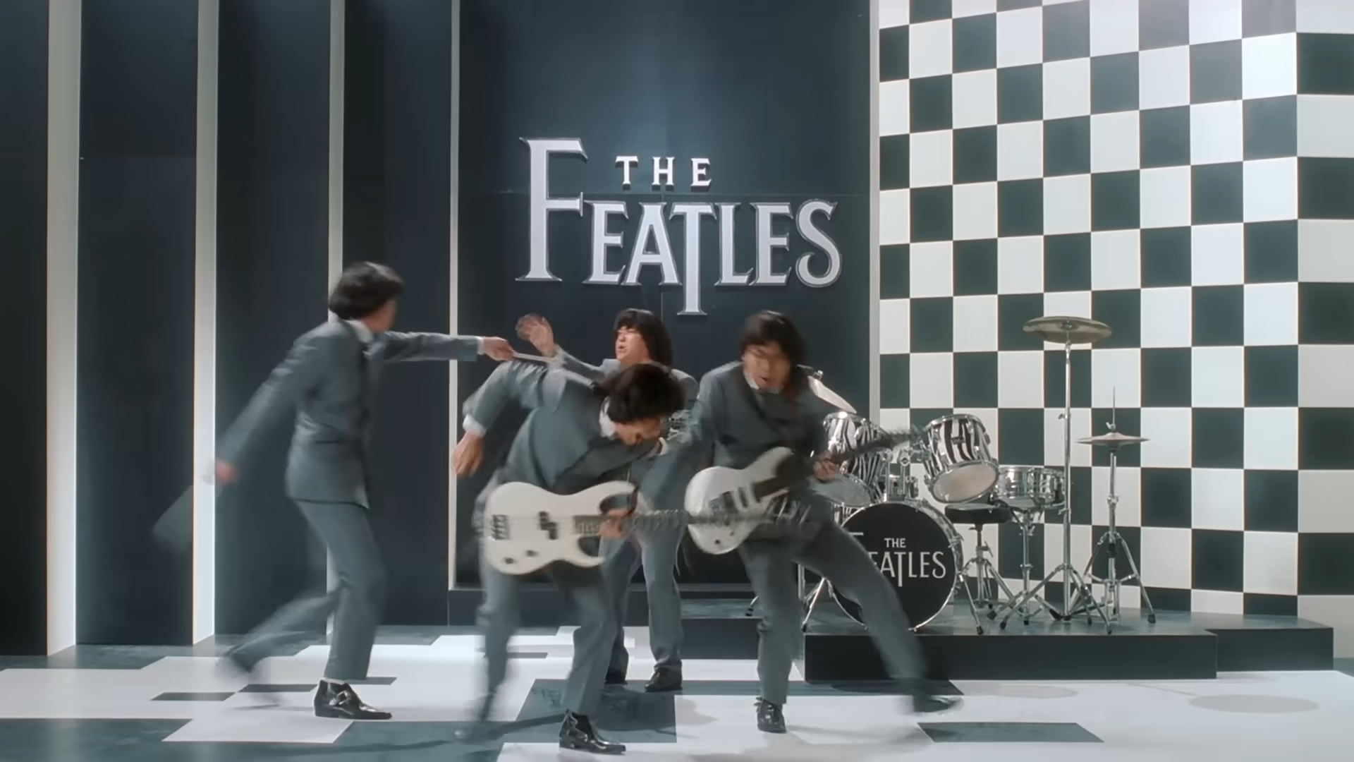 让我们欢迎the featles乐队的精彩演出