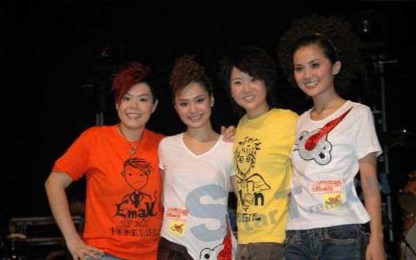 twins vs at17 演出商台的《拉阔音乐会》,两队女子组合又玩配对"at