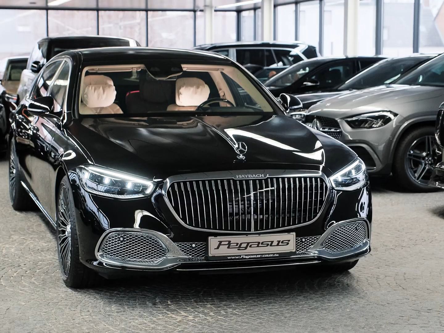 奔驰迈巴赫s 680 v12