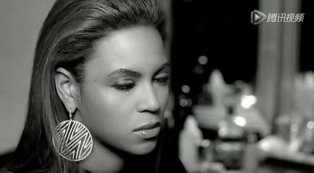 Beyonce《If I Were A Boy》 “如果我是个男孩,我想我能够明白,该怎样去爱一个女孩,我发誓我会做一个好男人.”哔哩哔哩bilibili